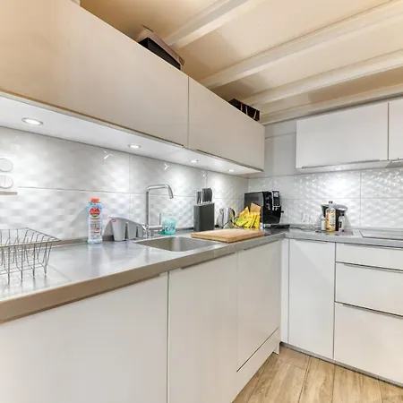 Guestready - Stonewall Mezzanine In Brotteaux * Lyon