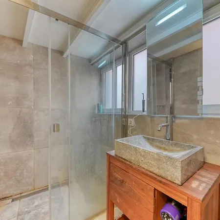 Guestready - Stonewall Mezzanine In Brotteaux Apartmán *